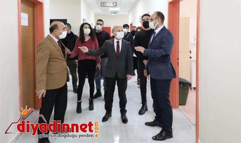 Ağrı Valisi Osman Varol, Aile Sağlığı Merkezinde İncelemelerde Bulundu