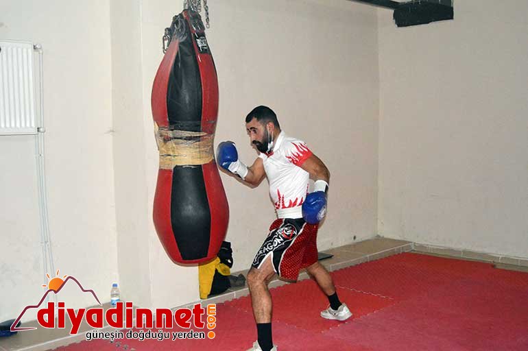 Ağrılı kick boksçular milli sporcu olmak için ter döküyor9