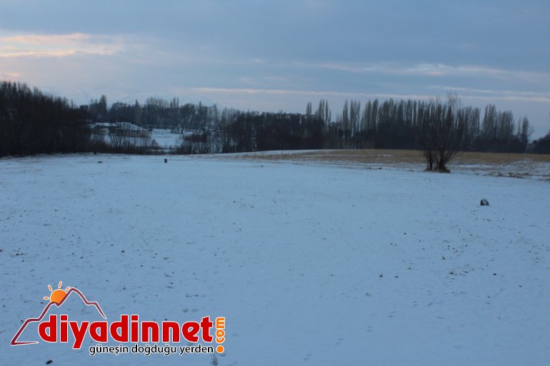 Ağrılılar güne karla uyandı12