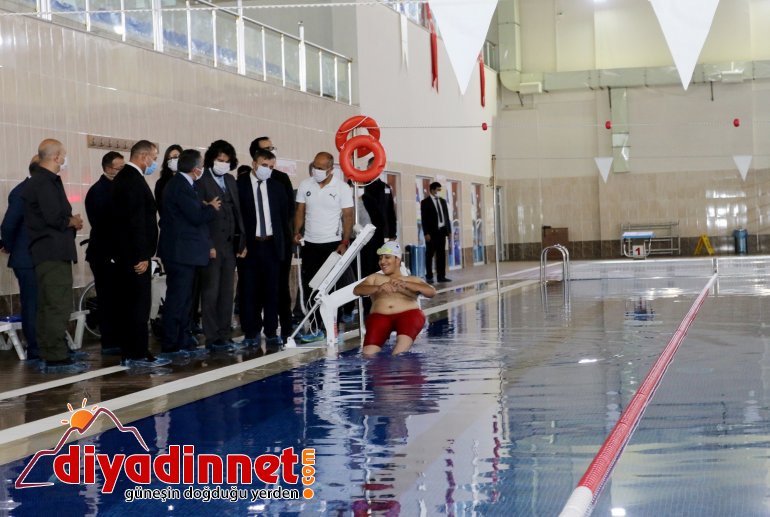 AİÇÜ, özel gereksinimi olan muhataplarının hayatını ışığıyla aydınlatıyor