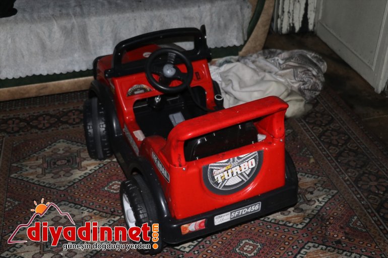 kaybetti iki yangında çalıştığı kurtarmaya çocuğuyla baba hayatını Kahraman 1