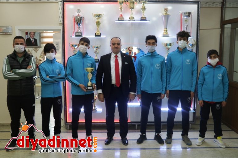 Şampiyon Tenisçilerden GSİM Cihan Demir e Ziyaret2