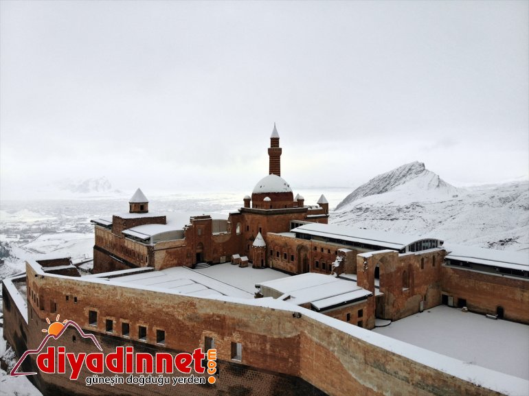 kış güzelliği Sarayı