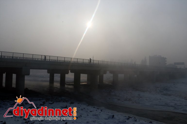 Yoğun sis Ağrı yı etkisi altına aldı11