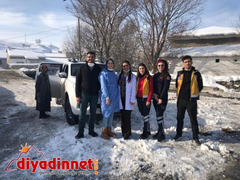 Ağrı'da filyasyon ve mobil aşı ekipleri 85 yaş üzeri vatandaşlar aşılıyor