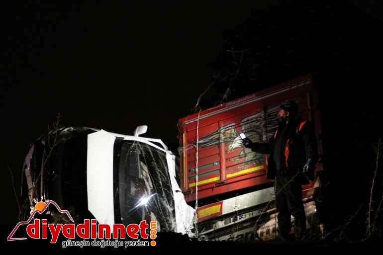 3 Buzlanma kayganlaşan - nedeniyle zincirleme yaralı yolda kazası: AĞRI trafik 2