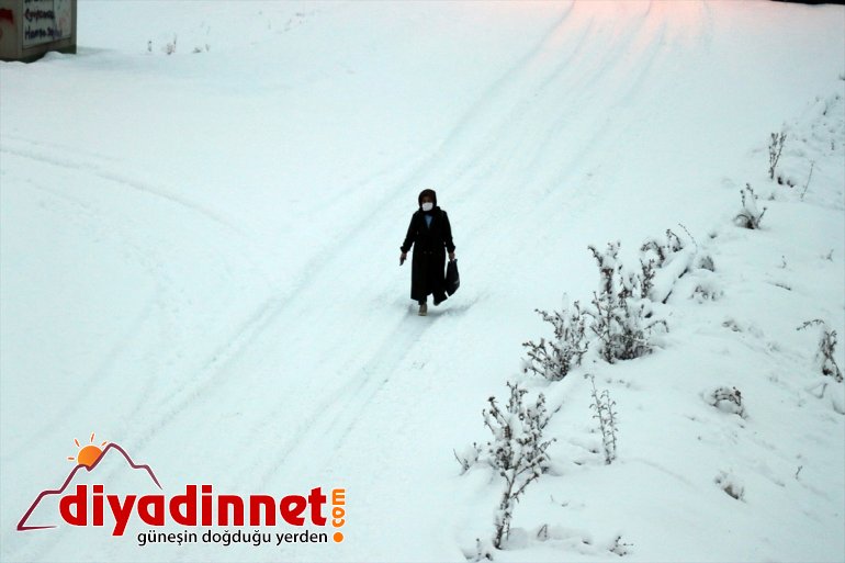 Ağrı da etkili olan kar yağışı hayatı olumsuz etkiliyor5