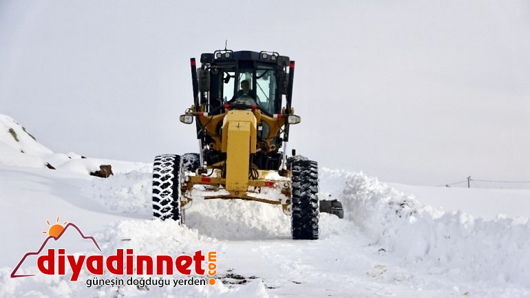 Ağrı da kapanan yolların açılması için çalışma başlatıldı2