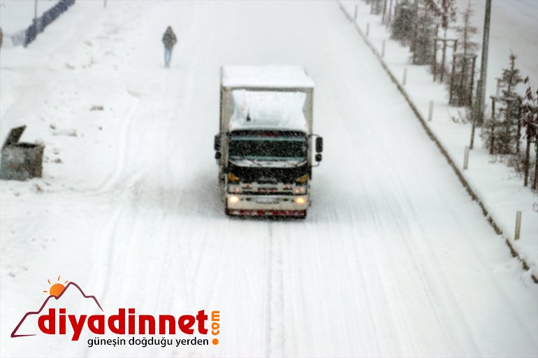 Ağrı da kar ve tipi etkili oluyor3