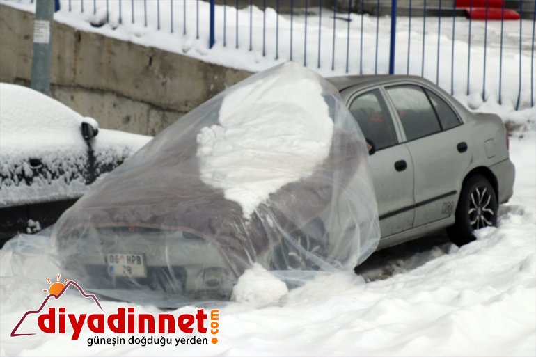 Ağrı da köy yolu ulaşıma kapandı2