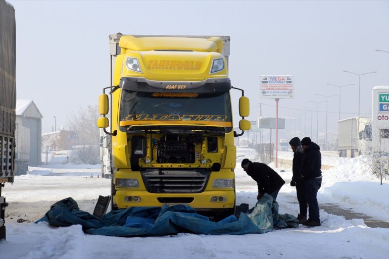 Ağrı da termometreler sıfırın altında dereceyi gösterdi3