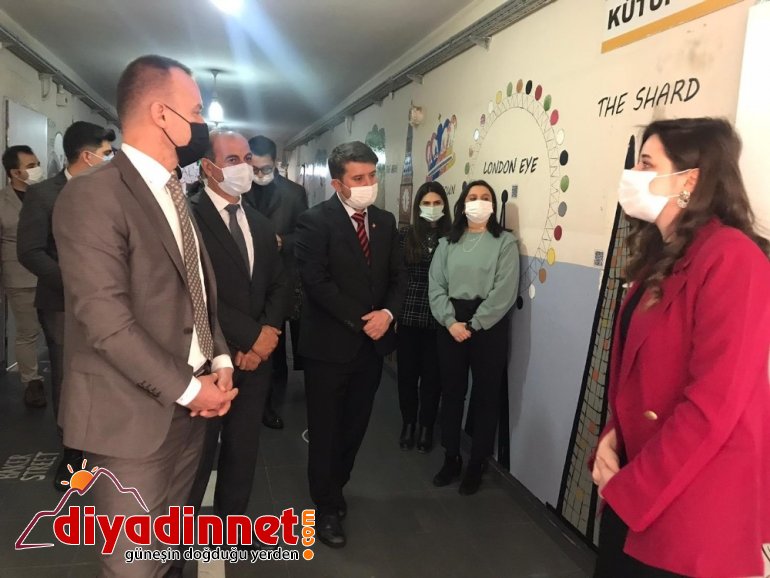 Ağrı Milli Eğitim Müdürü Tekin Patnos ilçesindeki dil sokaklarının açılışlarını gerçekleştirdi7