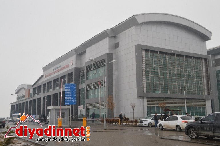 Ağrı sağlık personeline CoronaVac aşısının ilk dozu uygulanıyor9