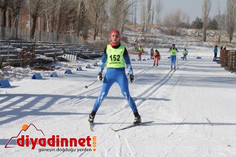 Ağrılı kayakçılar yeni sezona başarılarıyla başladı