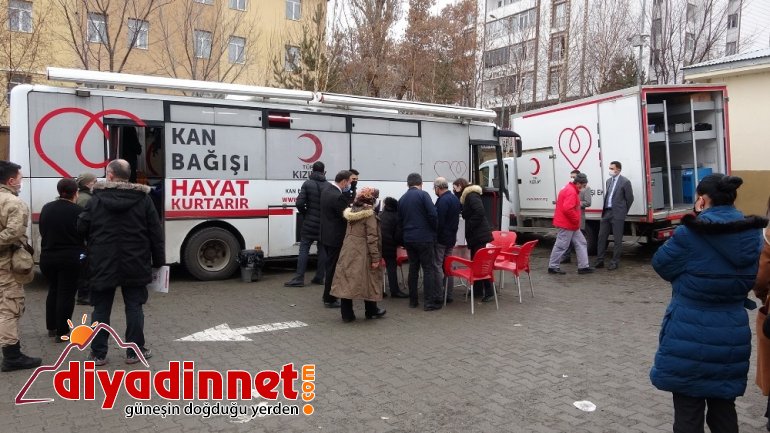 Ardahan'da Hakim ve savcılardan adliyede kan bağışı