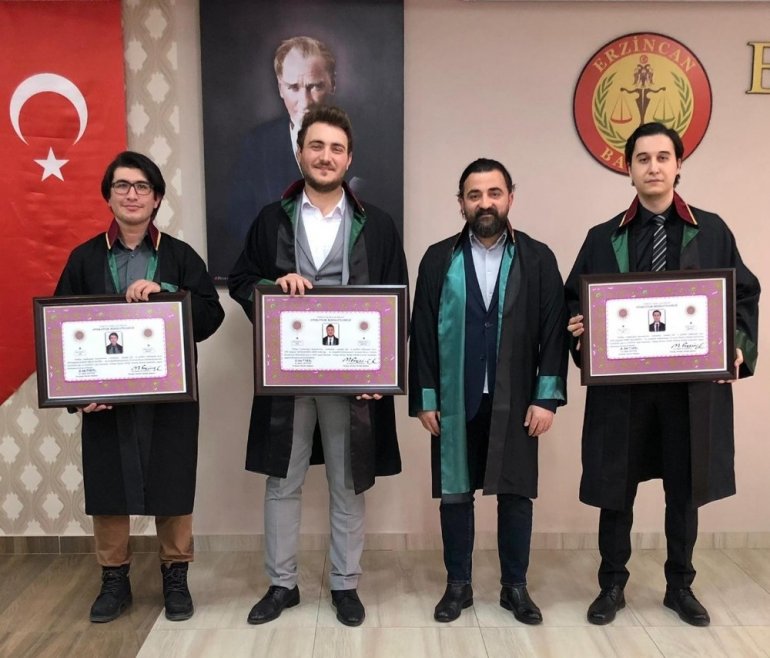 Erzincan Barosunda 3 avukat için ruhsat töreni yapıldı