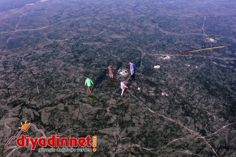 - IĞDIR Yüzeyi tutan Balık cezbediyor ziyaretçilerini buz Gölü 15