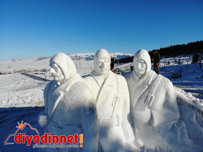 Kardan şehit heykelleri tamamlandı