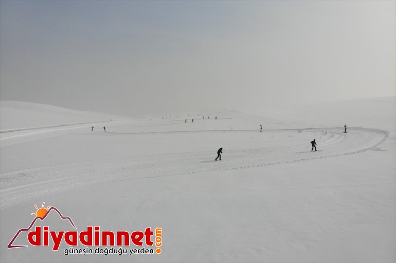koşucular, Ağrılı - AĞRI karlı dağlarda kayaklı hazırlanıyor şampiyonalara 6