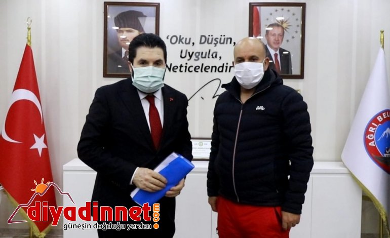 Ağrı Belediyesi'nden bin çocuğa kayak eğitimi