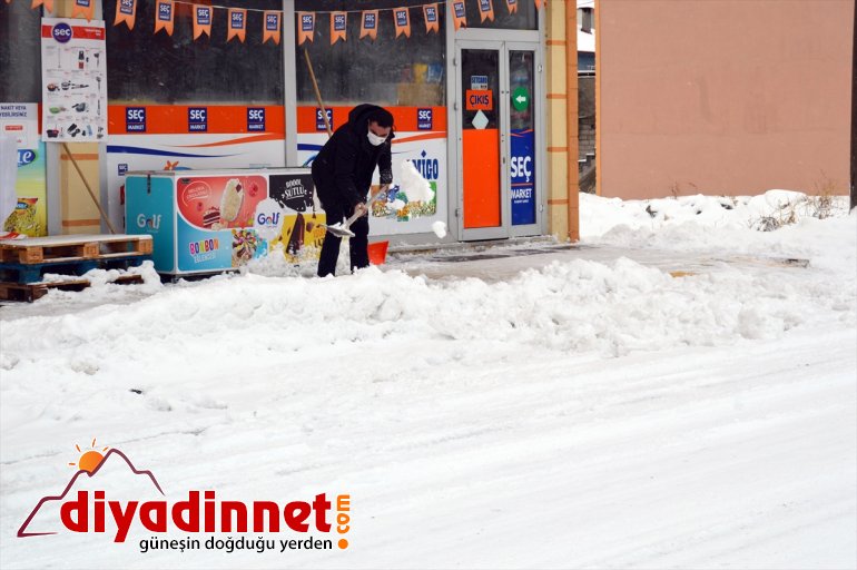 Ağrı da kar yağışı ve soğuk hava etkili oluyor4