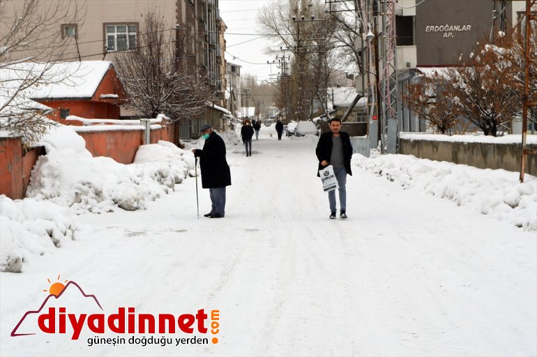 Ağrı da kar yağışı ve soğuk hava etkili oluyor8