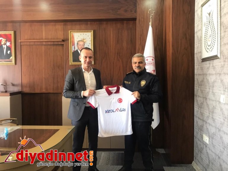 Ağrı Emniyet Müdürü Özen den Milli Eğitim Müdürü Tekin e ziyaret2