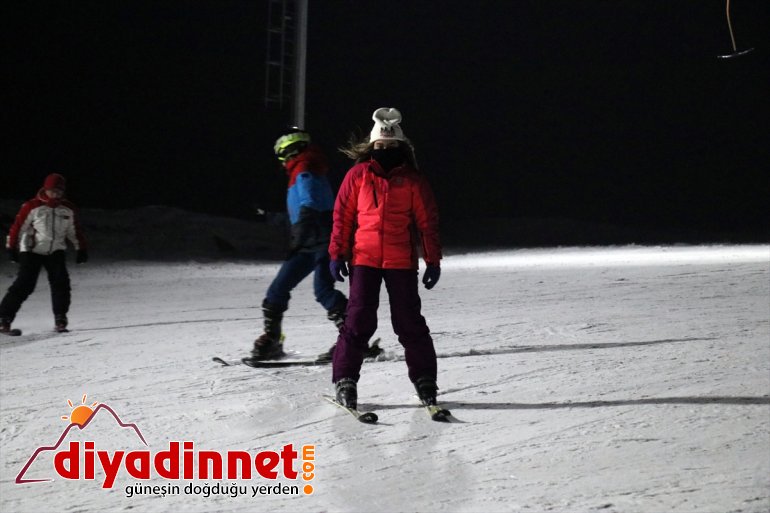 - AĞRI Pistleri Küpkıran Merkezi sunuyor aydınlatılan de kayak keyfi Kayak geceleri 15