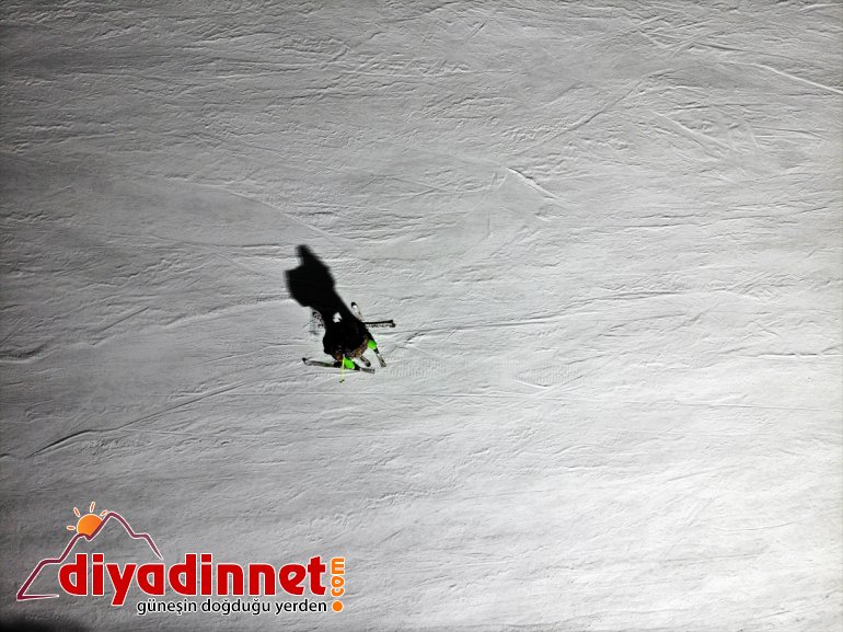 Merkezi de kayak Küpkıran geceleri sunuyor Pistleri Kayak - keyfi aydınlatılan AĞRI 17