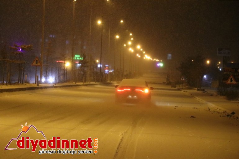 sürdürüyor - AĞRI Yoğun etkisini kar yağışı 5