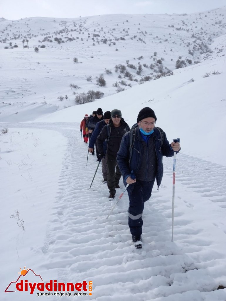 Ağrılı dağcılar Bubi Dağına kış tırmanışı yaptı5