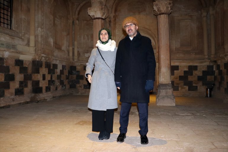 Bakan Kasapoğlu İshak Paşa Sarayını gezdi1