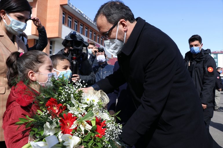 Gençlik ve Spor Bakanı Kasapoğlu Ağrı da1