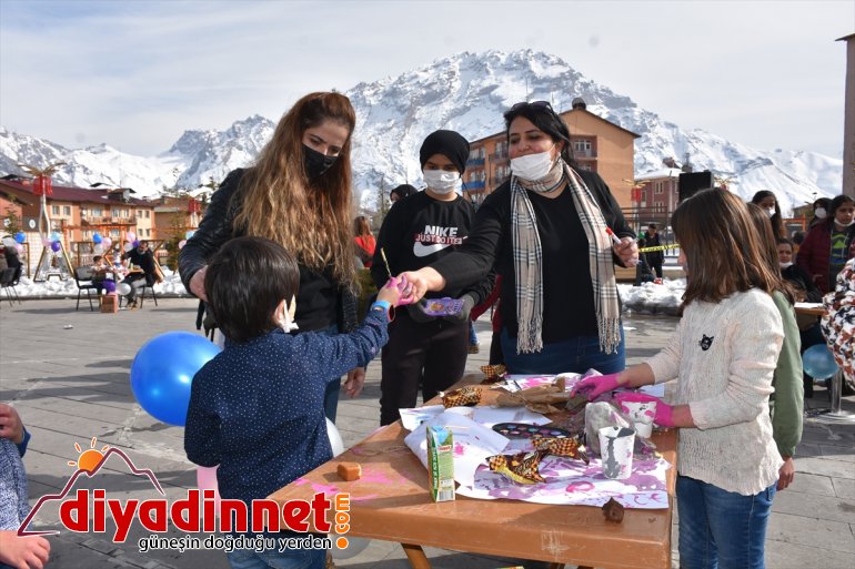 Anne-Çocuk buluştu Sanat çocuklar Atölyesi