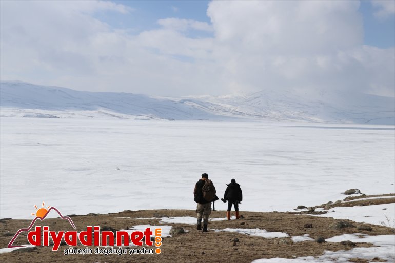 kaplı rakımlı buzla balık zorlu avı bin 2 Köylülerin 241 gölde 17
