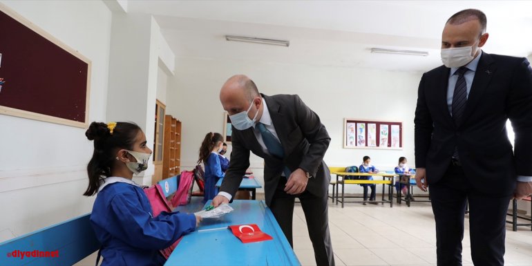 Kars, Tunceli, Ardahan ve Ağrı'daki köy okullarında yüz yüze eğitime başlandı