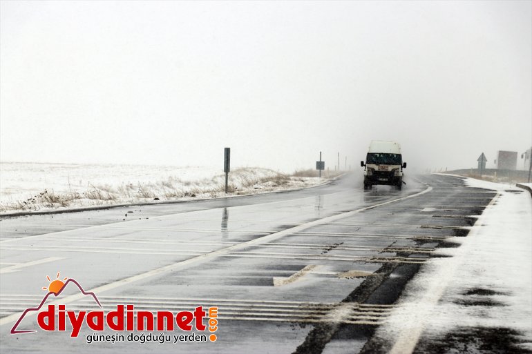 Ağrı da aralıklarla kar yağışı etkili oluyor2