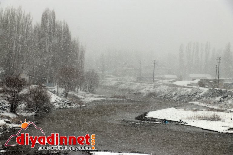 Ağrı da aralıklarla kar yağışı etkili oluyor5