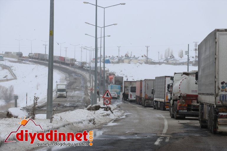 kapatıldı yoğun yolu tipi nedeniyle Ağrı-İran ulaşıma kara 12