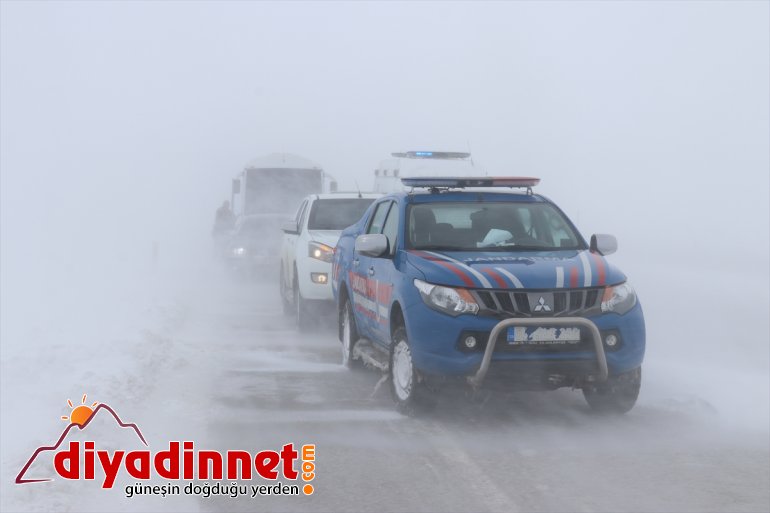 yoğun kara nedeniyle kapatıldı yolu Ağrı-İran ulaşıma tipi 10