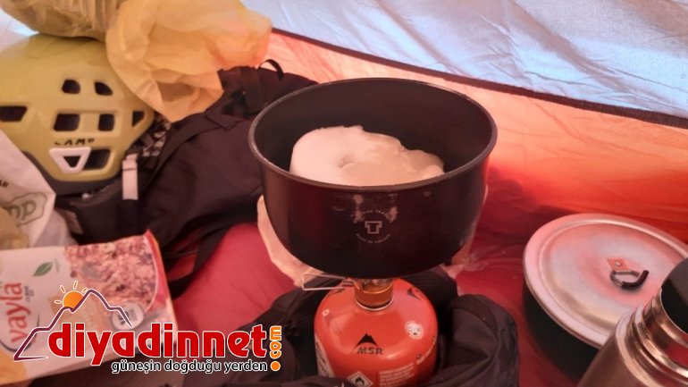 Dağcı Göktürk Şahin in Ağrı Dağı na zorlu tırmanışı3