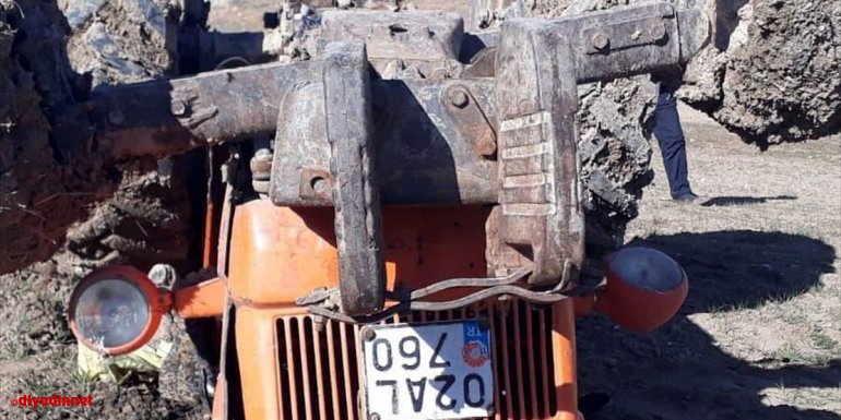 Malatya'da devrilen traktörün altında kalan yaşlı çift hayatını kaybetti