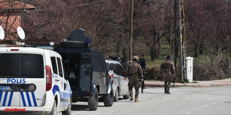 Malatya'da gözaltına alınmamak için ateş açan zanlı, daha sonra teslim oldu