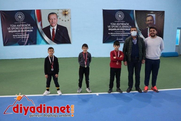Mart İstiklal Marşı nın Kabulü ve M Akif Ersoy anma tenis turnuvası6