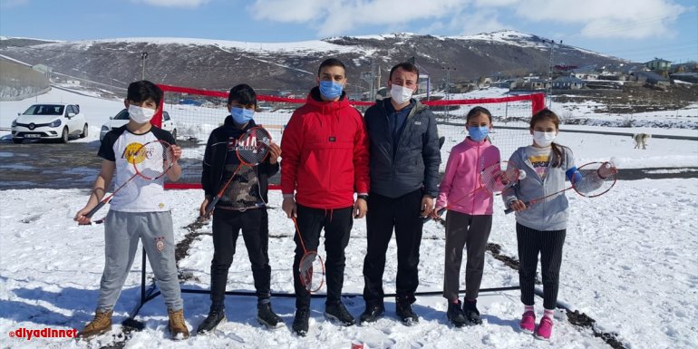 Orda Bir Köy Var Uzakta projesiyle Ardahanlı köy çocukları badminton ile tanıştı1