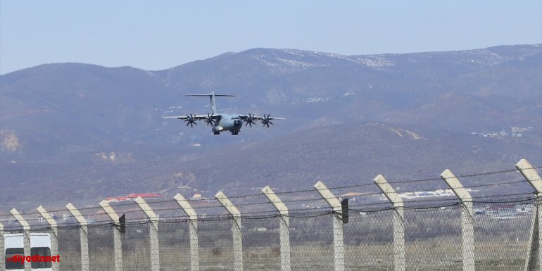 Suriye'de görev yapan 194 jandarma özel harekat personeli Bingöl'e döndü