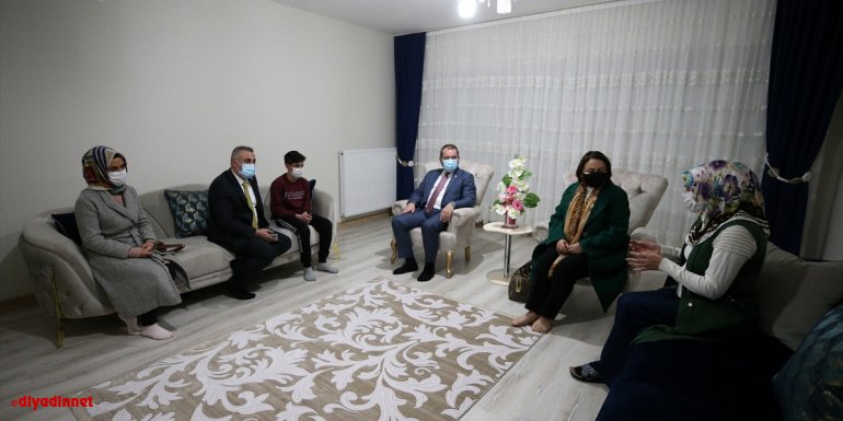 TBMM Depreme Karşı Alınabilecek Önlemleri Araştırma Komisyonu üyeleri Elazığ'da incelemelerde bulundu