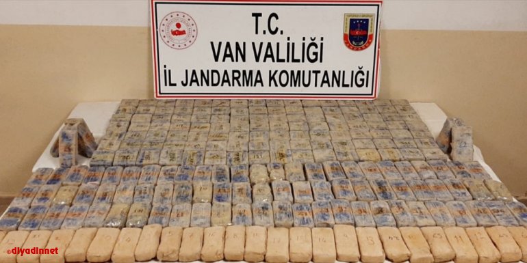 Van'da, Zernek Barajı çevresinde bulunan çuvalların içinden 114 kilogram eroin çıktı