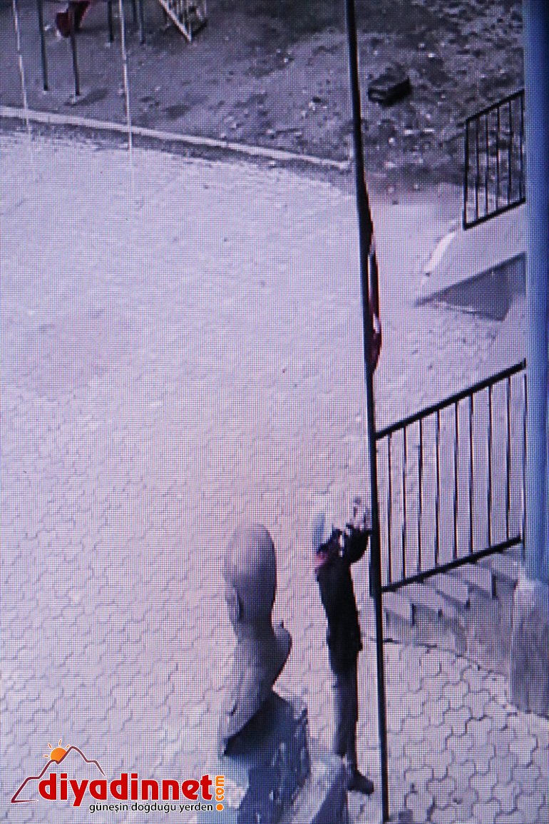 Türk inen AĞRI rüzgarın çekti göndere yarısına Çocuklar, direğin - etkisiyle bayrağını 4