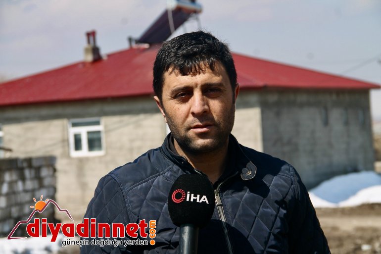 Ağrı da baharın müjdeleyicisi leyleklerden gökyüzü dansı2